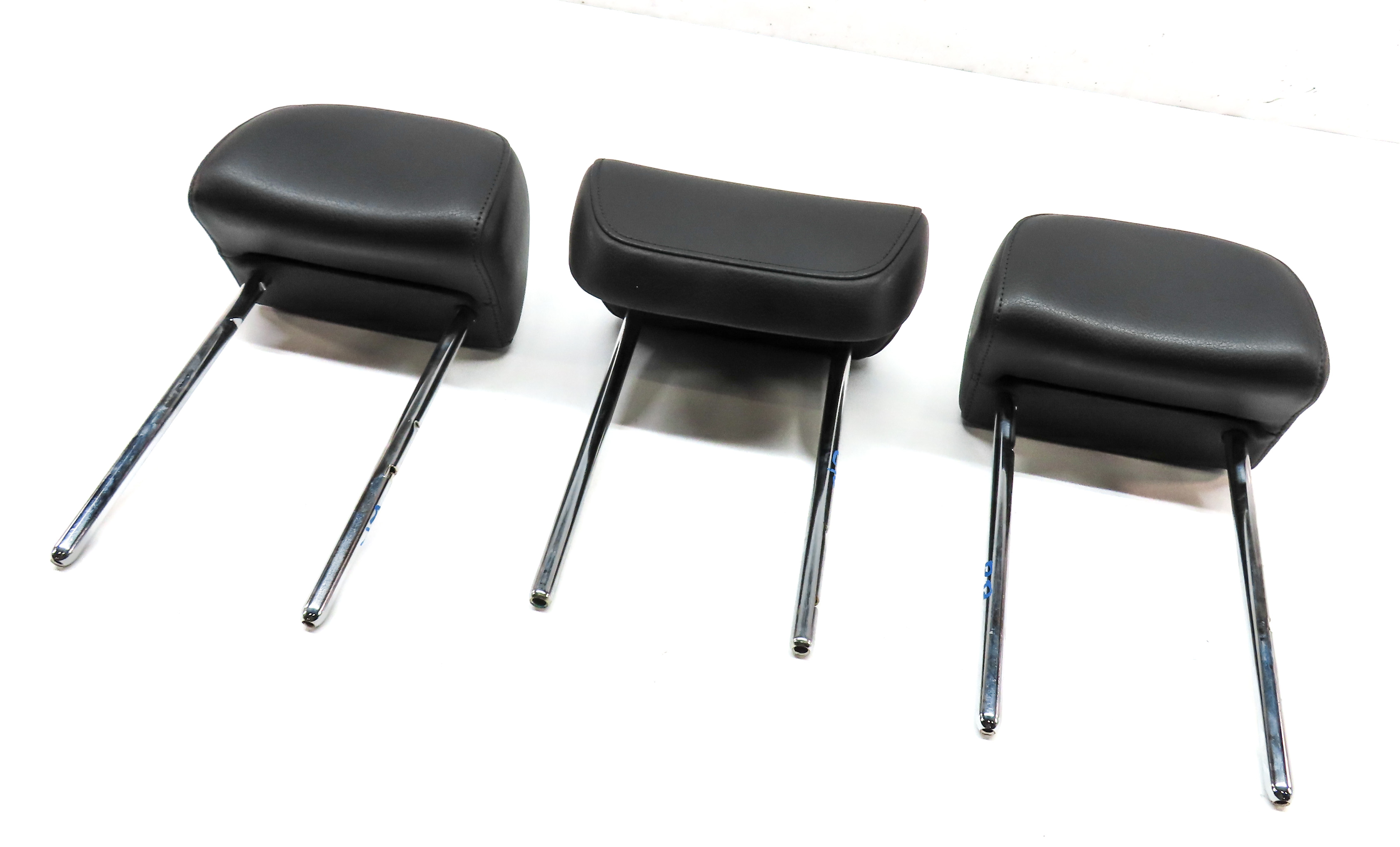 AUDI 11-17 Q5 14-17 SQ5 (B8) REAR LEFT RIGHT CENTER HEADREST SET3 (BLACK) — exact item pictured